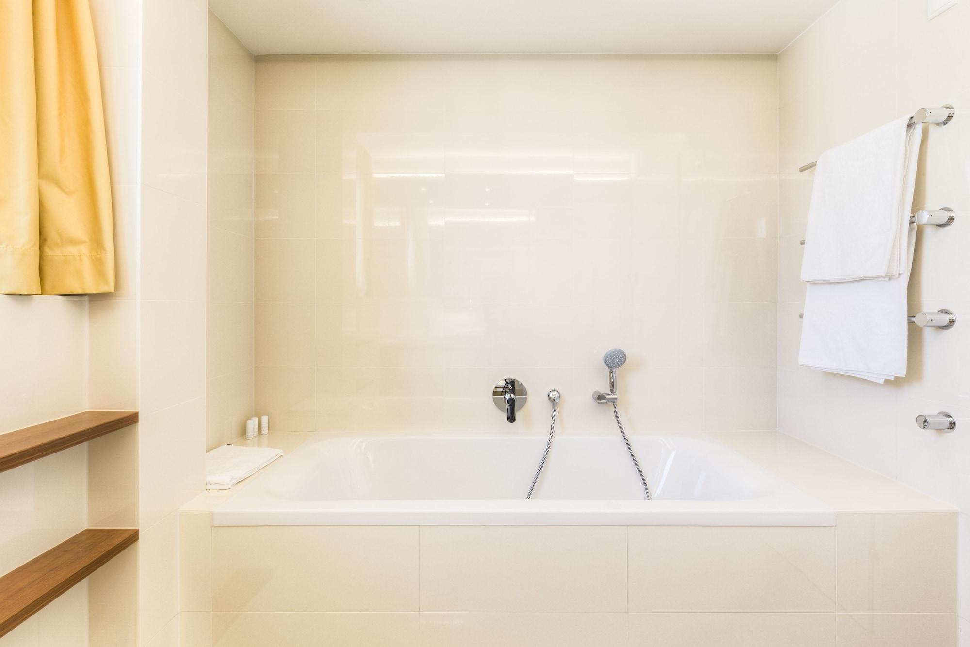Vienna Grand Apartments Danube Екстериор снимка