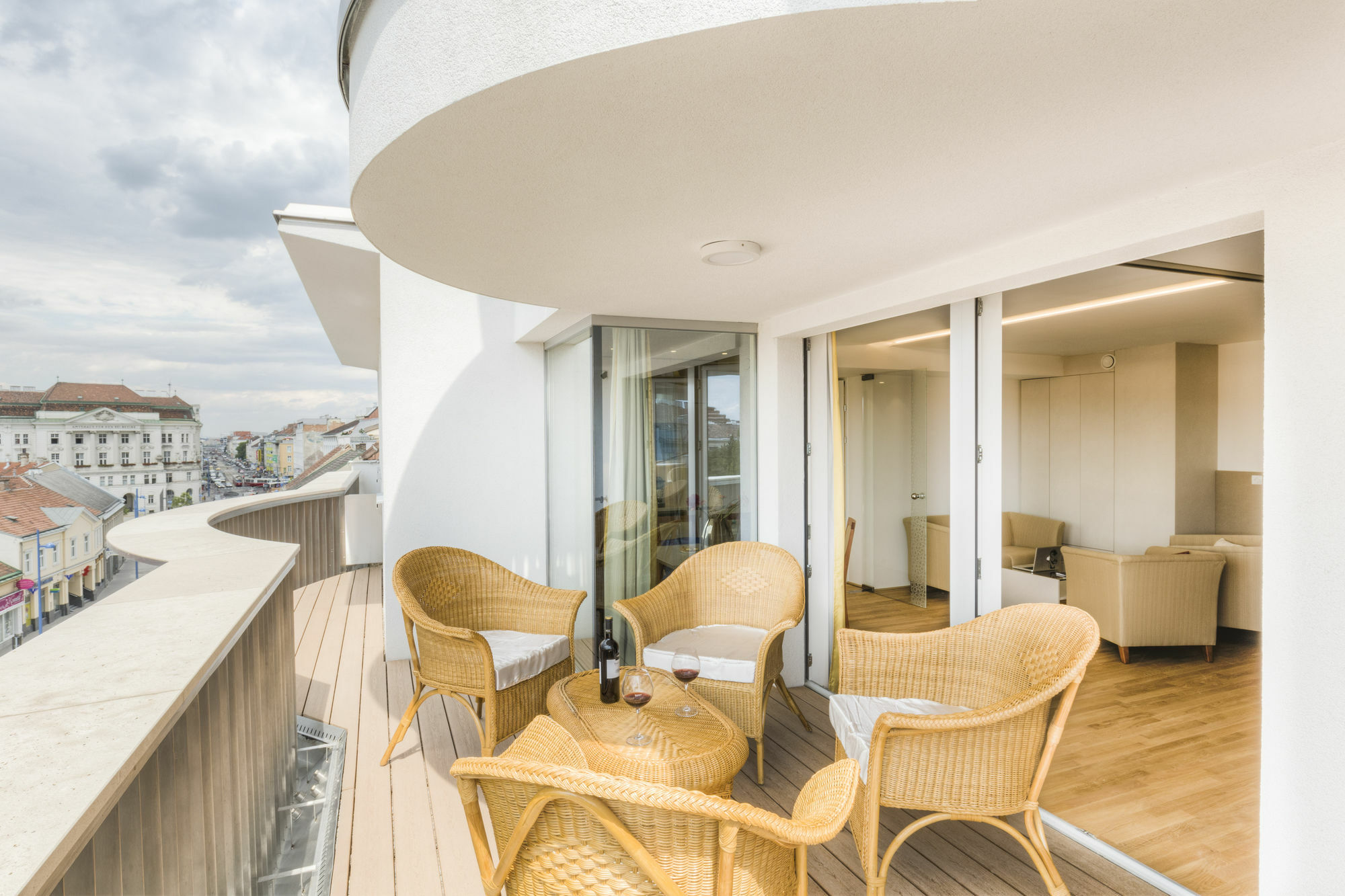 Vienna Grand Apartments Danube Екстериор снимка